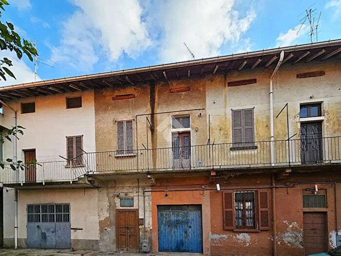 Casa trilocale in vendita in Via Cavour, Agrate Brianza