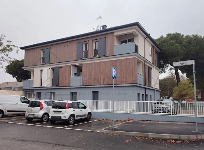 Appartamento quadrilocale in vendita in Cervia Zona Malva, Cervia