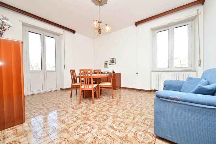 Appartamento quadrilocale in vendita in Via Santa Barbara Nuoro, Nuoro