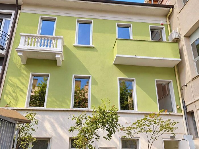 Casa con 6 locali in affitto in Via Lomellina, Argonne Corsica, Milano