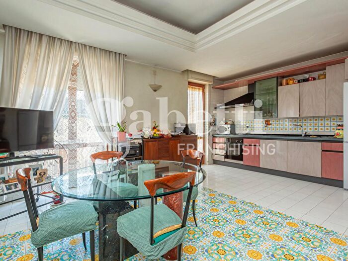 Appartamento trilocale in vendita in Via Ignazio Muti, Frattamaggiore