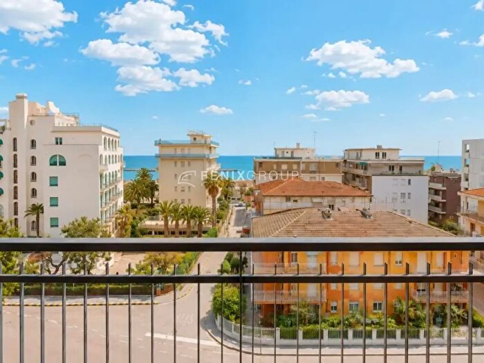 Appartamento quadrilocale in vendita in Via dei Mille, San Benedetto Del Tronto