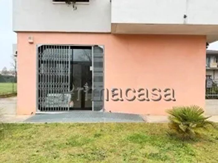 Appartamento trilocale in vendita in Via Belvedere, Albaredo DAdige