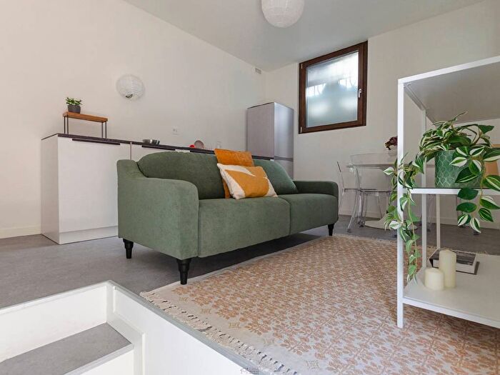 Casa bilocale in vendita in Via San Senatore, Missori, Milano