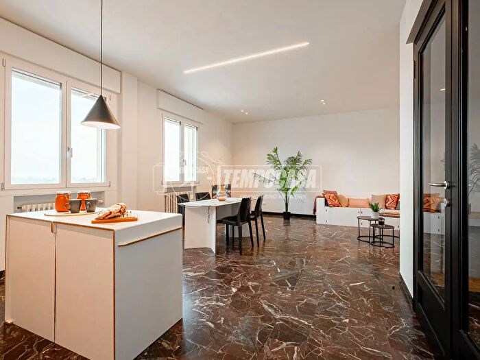 Appartamento quadrilocale in vendita in Via Giuseppe Sarti, Faenza