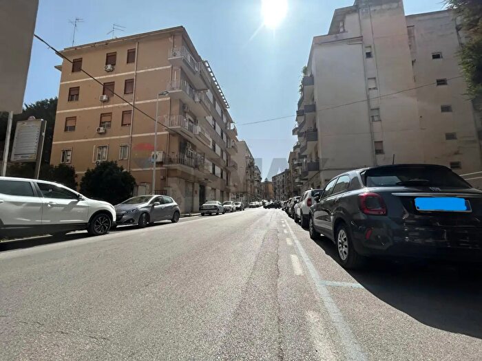 Appartamento con 6 locali in affitto in Caltanissetta, Caltanissetta