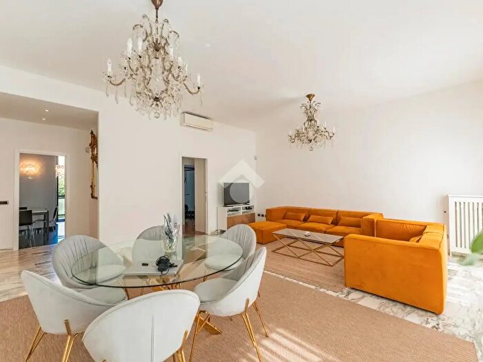 Appartamento quadrilocale in vendita in Corso Garibaldi, Milano