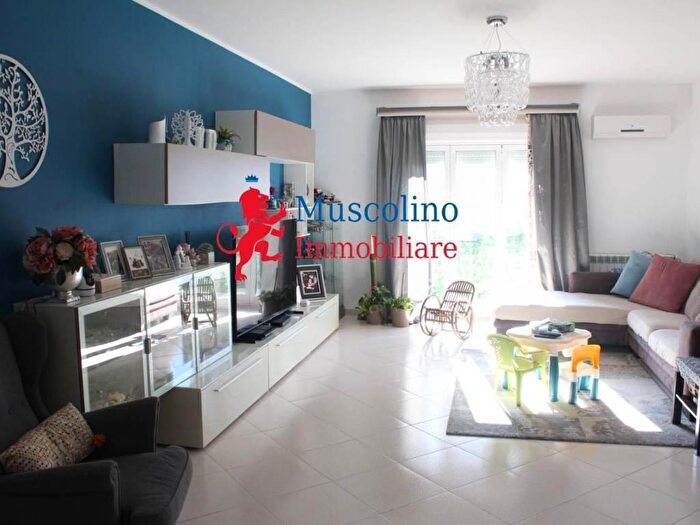 Appartamento con 5 locali in vendita in Mazara Del Vallo