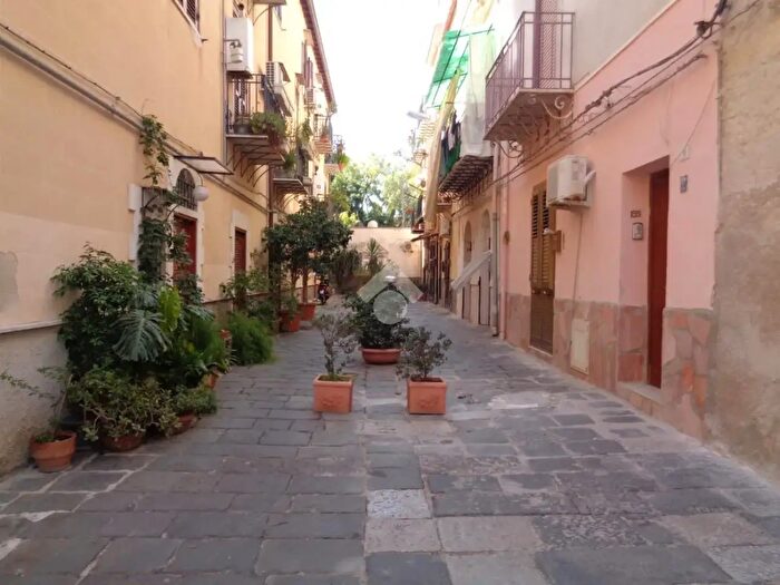 Appartamento bilocale in vendita in Cortile Rocchetti, Palermo