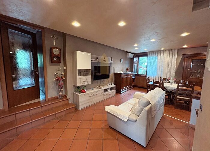 Casa con 5 locali in vendita in Vigonza Casa Singola Rif, Vigonza