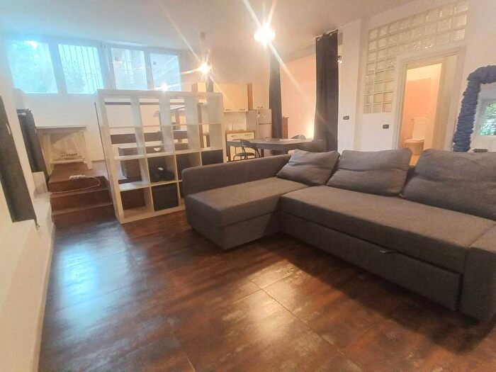 Appartamento bilocale in affitto in Via Luigi Manzotti, Dergano, Milano