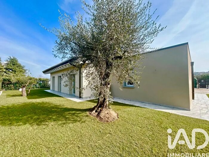 Casa con 5 locali in vendita in Via Monte Baldo, Desenzano Del Garda