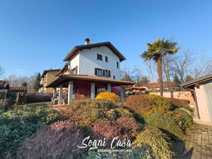 Case in Vendita e in Affitto - 3