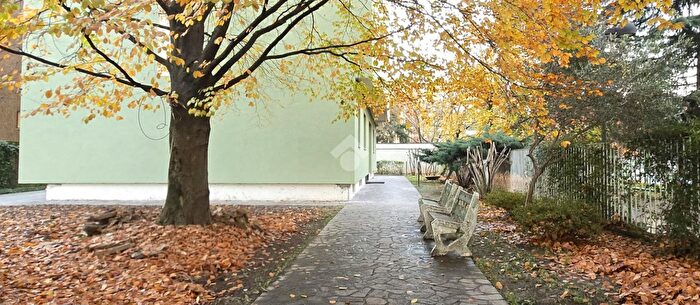 Appartamento trilocale in vendita in Via Milanese, Cinisello Balsamo