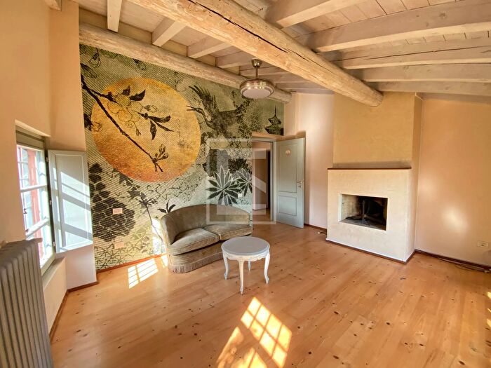 Casa con 7 locali in vendita in Via Roma, Gavardo