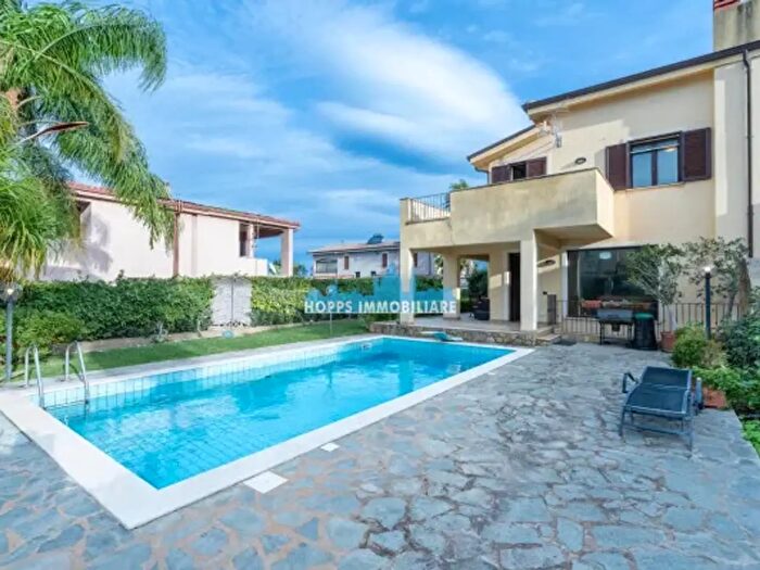 Casa con 6 locali in vendita in Via Oleandri, Carini