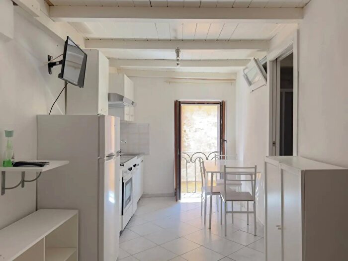 Appartamento bilocale in affitto in Via delle Fabbriche, Viterbo