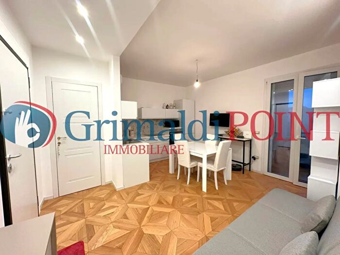 Appartamento trilocale in affitto in Viale Michele De Pietro, Lecce