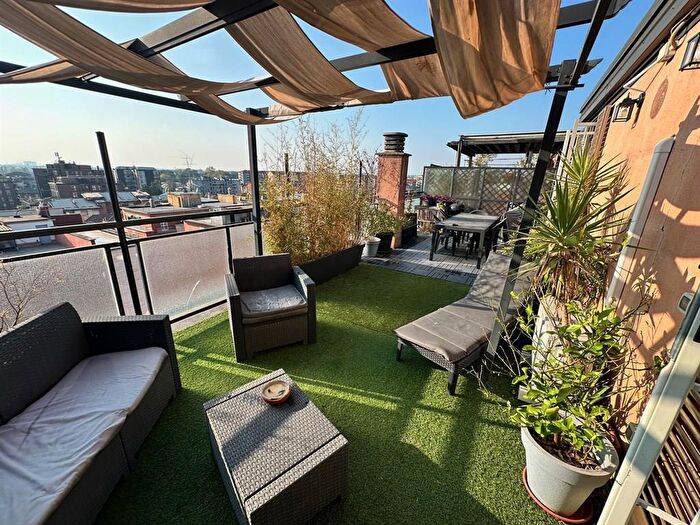 Appartamento quadrilocale in vendita in Via Vittorio Veneto f, Bresso