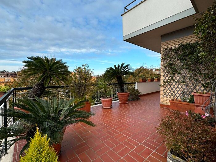 Casa trilocale in affitto in Via Leonessa, Tomba di Nerone, Roma