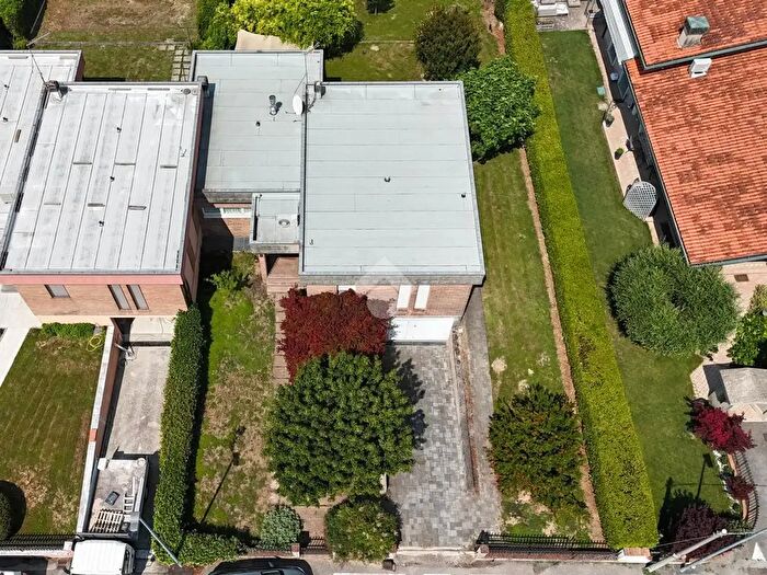 Casa con 5 locali in vendita in Via Alcide De Gasperi, Belfiore