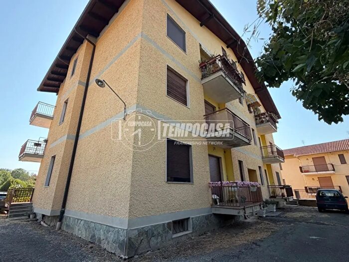 Appartamento trilocale in vendita in Via Vanchiglia, Rocca Canavese