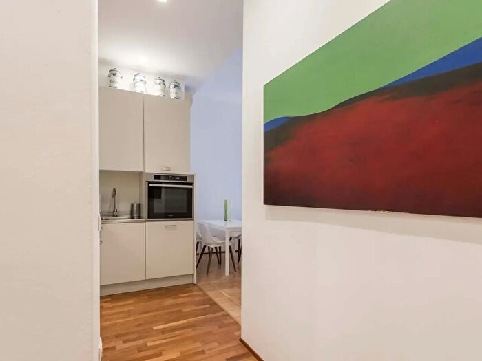 Appartamento monolocale in affitto in Via Disciplini, Milano