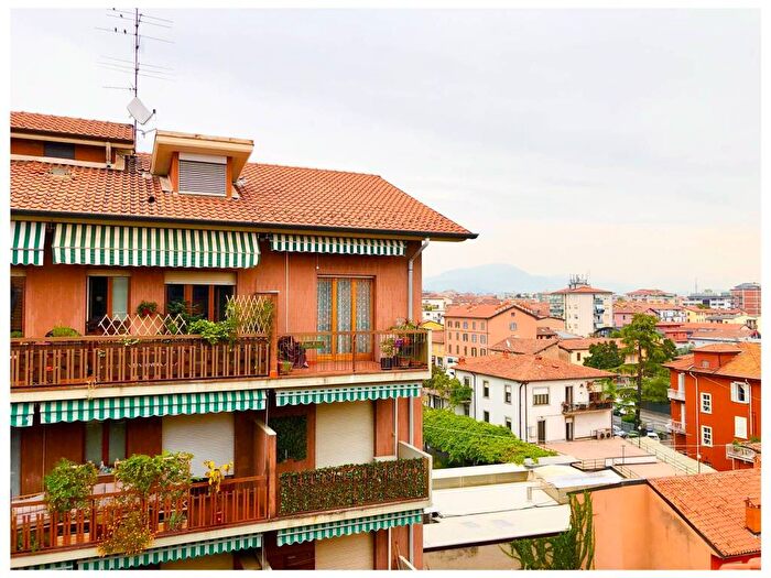 Casa monolocale in affitto in Via Giosuè Carducci, Canovine, Bergamo