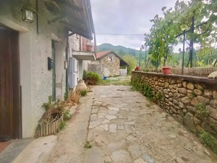 Appartamento quadrilocale in vendita in Via Giovo, Pontinvrea