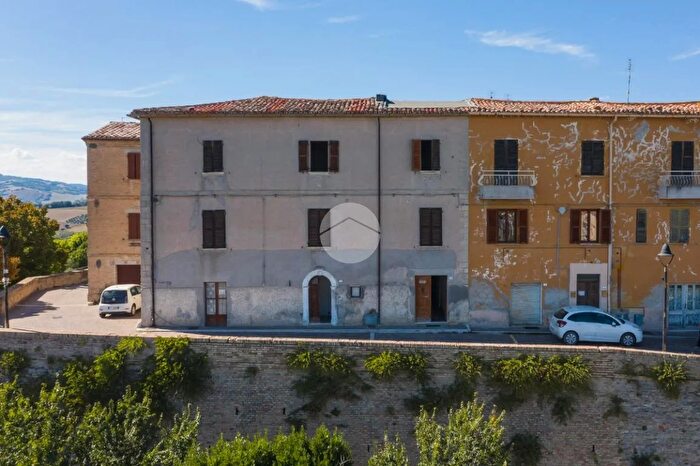 Case in Vendita e in Affitto - 2