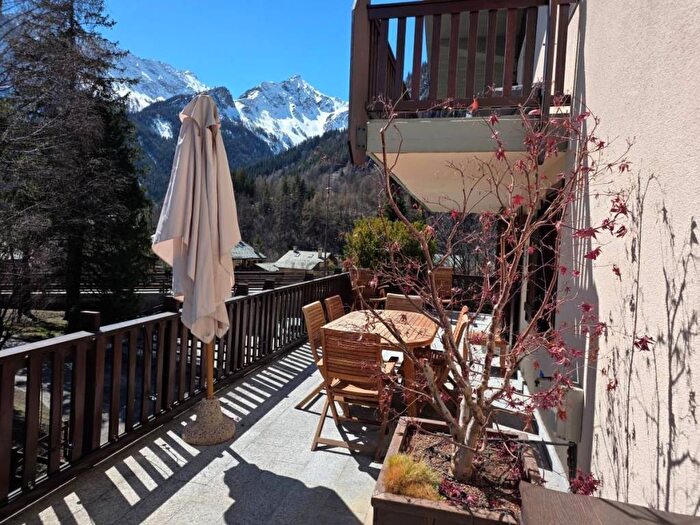 Appartamento trilocale in affitto in SSdir, Centro, Courmayeur
