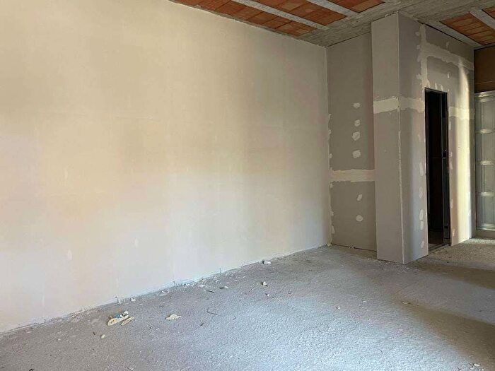 Appartamento trilocale in affitto in Via RFucini, Mondragone