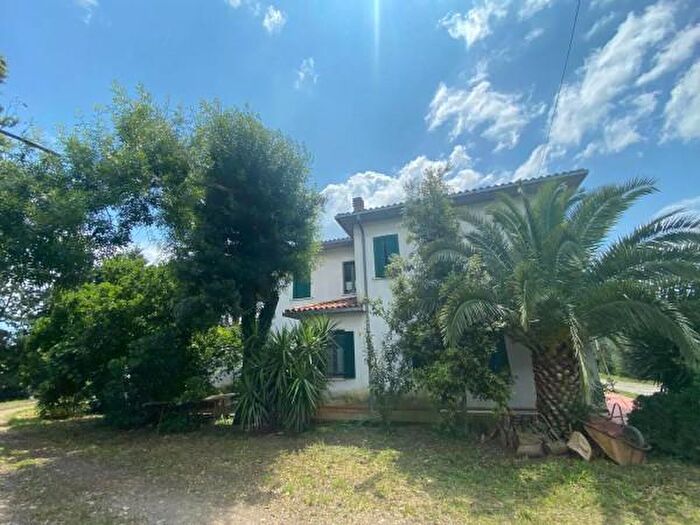 Casa con 6 locali in vendita in Manciano