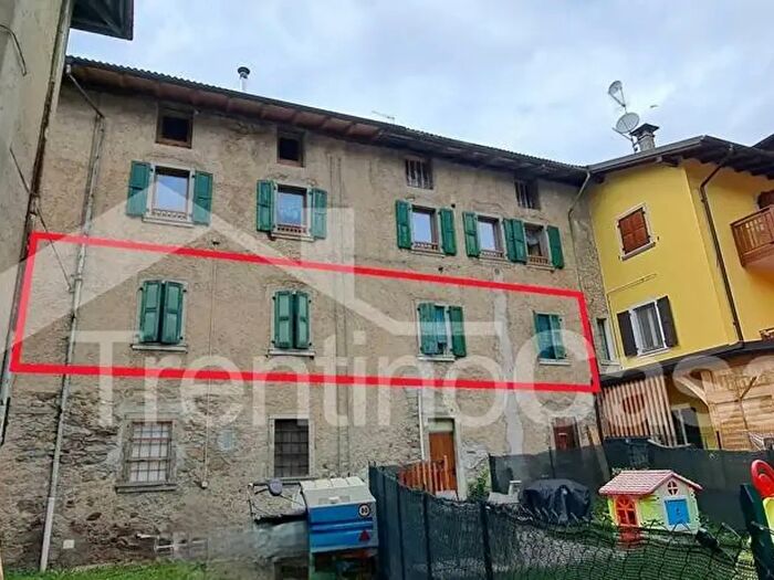 Appartamento trilocale in vendita in Via Lucchi, Sella Giudicarie