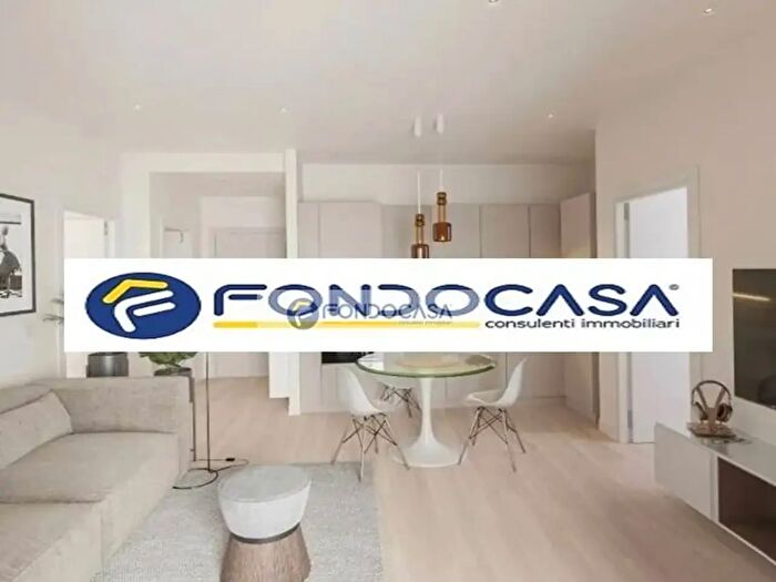 Appartamento trilocale in vendita in Via Ezio Biondi, Milano