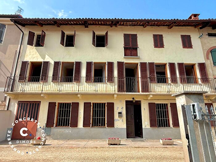 Casa con 6 locali in vendita in Vicolo Regina Margherita, Dusino San Michele