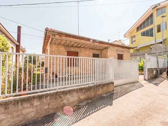 Casa quadrilocale in vendita in Montesilvano
