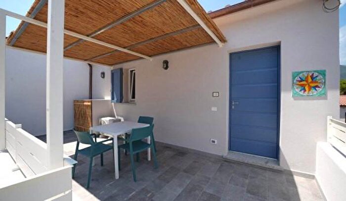 Appartamento bilocale in vendita in Marciana