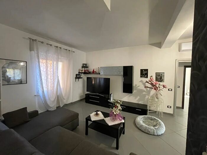 Appartamento quadrilocale in vendita in Viale Guglielmo Marconi, Cecina