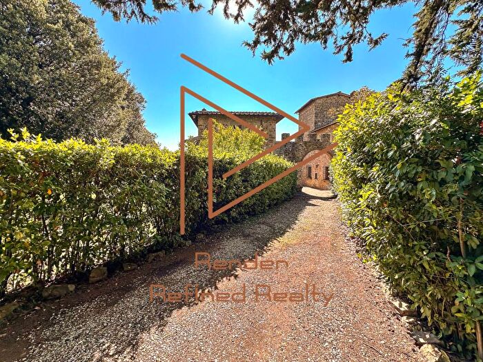 Appartamento con 6 locali in affitto in Via Imprunetana per Pozzolatico, Cinque Vie, Firenze