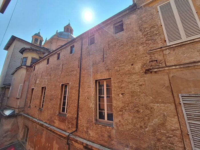 Appartamento bilocale in affitto in Via Pescherie Vecchie, Bologna