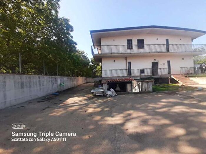 Casa con 6 locali in vendita in Via San Vito Scisciano, Marigliano