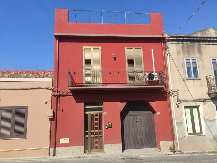 Casa quadrilocale in vendita in Viale Antonio Gramsci, Milazzo