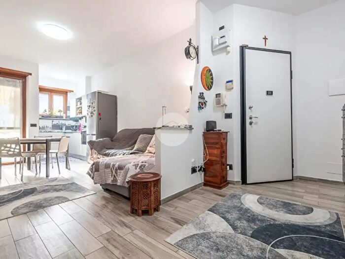 Appartamento bilocale in vendita in Via Carlo Girardi, Grugliasco