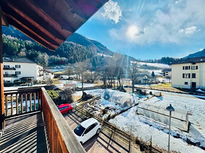 Appartamento trilocale in vendita in Via S Antonio, Borgo Lares