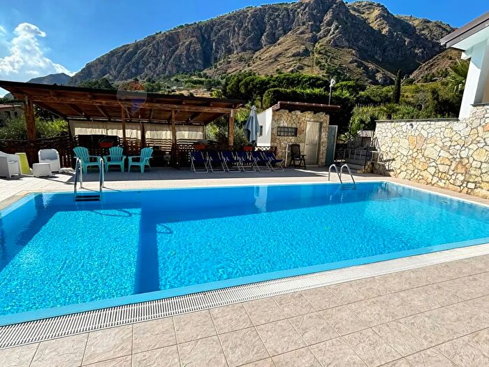 Casa con 5 locali in vendita in Contrada Dammusi Snc, Monreale