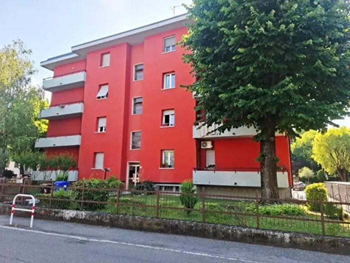 Appartamento trilocale in vendita in Via Toscana, Parma