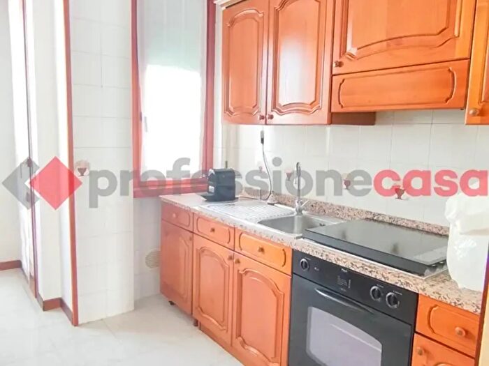 Appartamento quadrilocale in affitto in Via Livigno, Milano