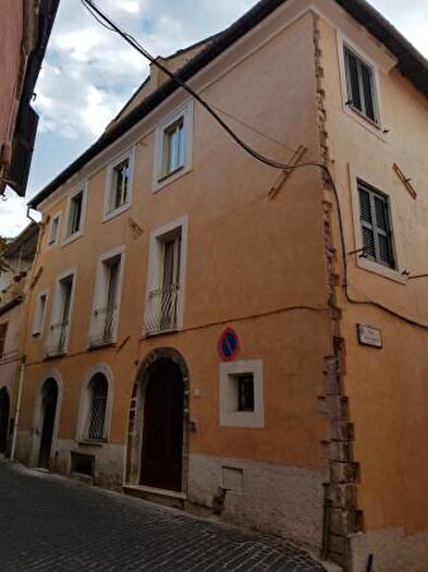 Appartamento quadrilocale in vendita in Corso Re Umberto I, Alatri