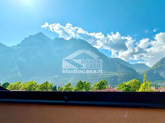 Casa trilocale in vendita in Via Damiano Chiesa, Riva Del Garda